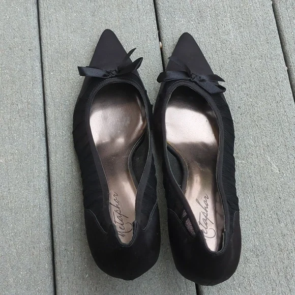 Metaphor Satin and Mesh Pointed Toe Heels with Bow - Picture 6 of 12